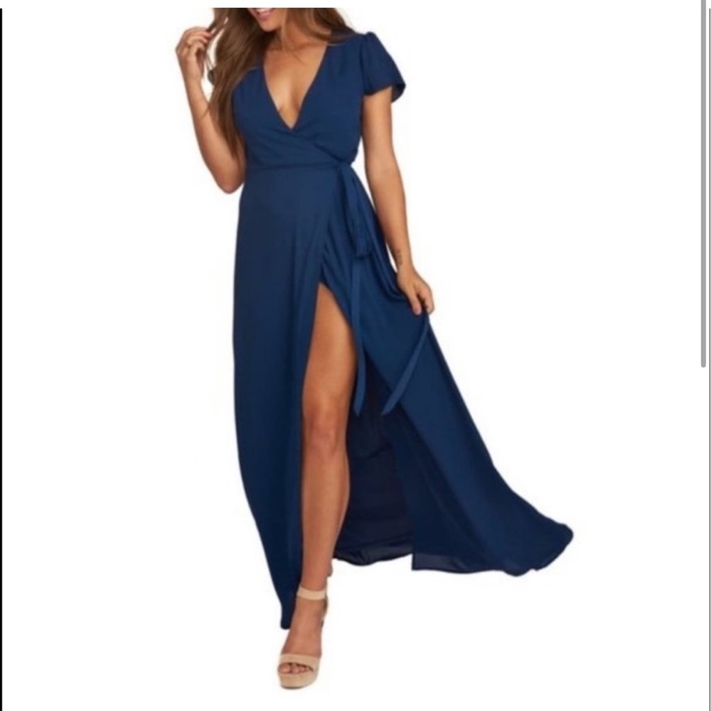 NWT Show me your Mumu Noelle Flutter Wrap Dres
Rich Navy Crisp